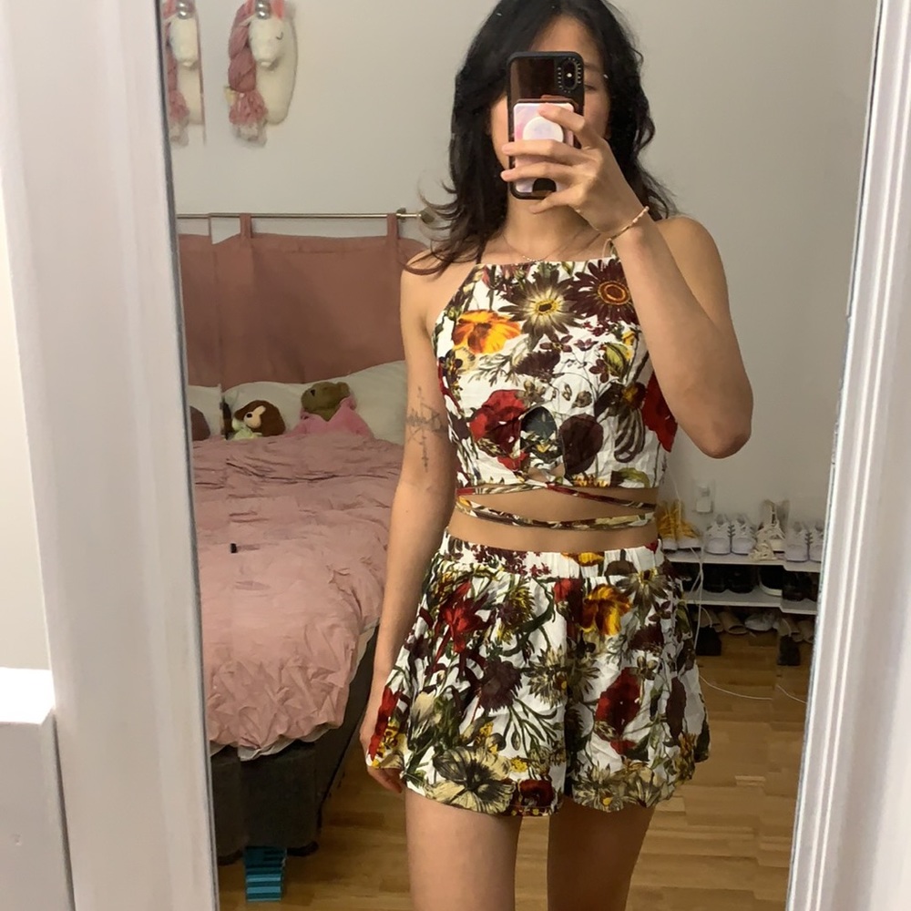 NWT LF crop top shorts jungle print lace up set
